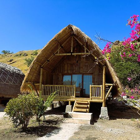 Komodo Resort Sebayur Exterior foto